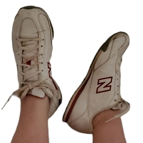 New Balance Sneakers Shoes LEATHER 442 White Red Women's WOMAN'S Size 7 - Picture 1 of 11